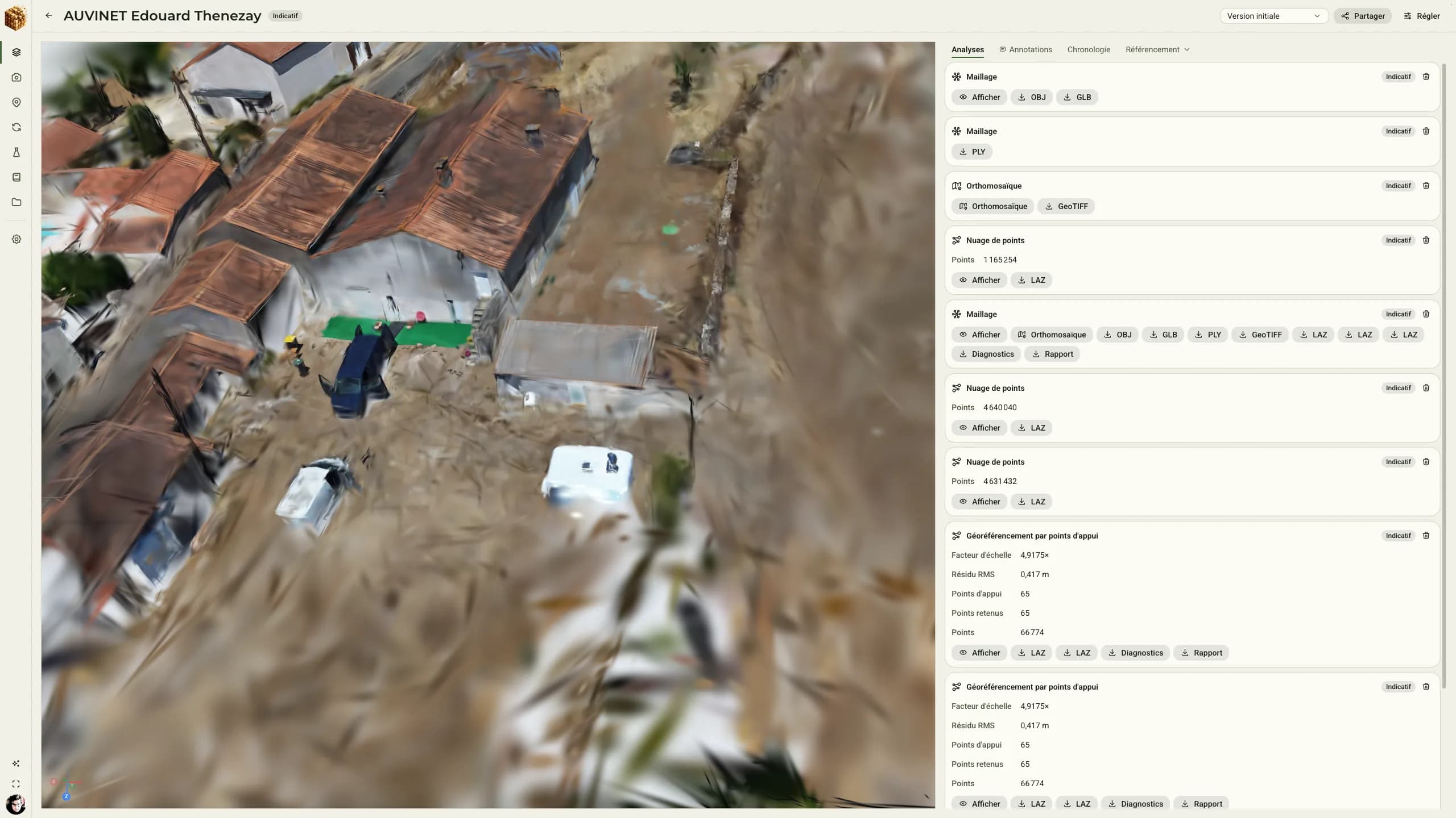 DjiniousWorld, in its French interface, showing a photogrammetric reconstruction of a surveyed site beside its analyses: textured meshes with OBJ, GLB and PLY downloads, an orthomosaic with GeoTIFF, point clouds of up to 4.6 million points, and GCP georeferencing with 65 control points and a 0.417 m RMS residual — all graded Indicative.
